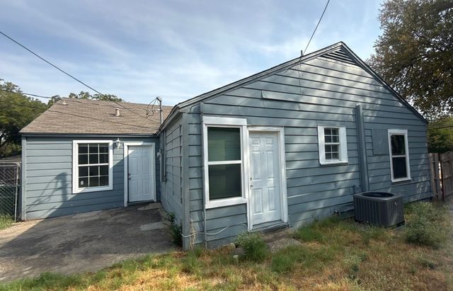 1402 Inwood Boulevard, Garland, TX 75042
