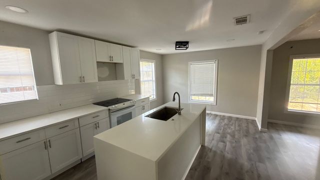 1402 Inwood Boulevard, Garland, TX 75042