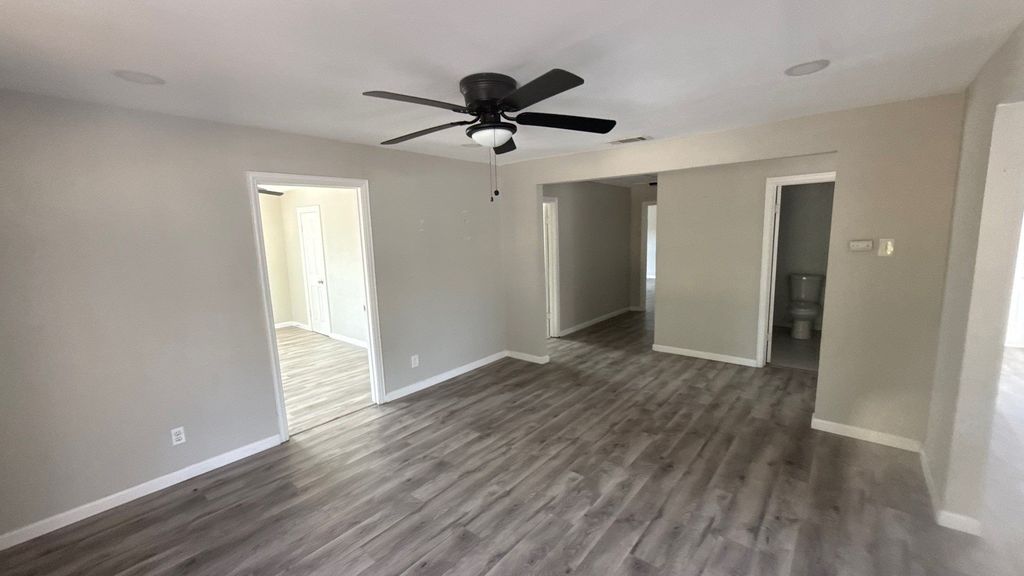 1402 Inwood Boulevard, Garland, TX 75042
