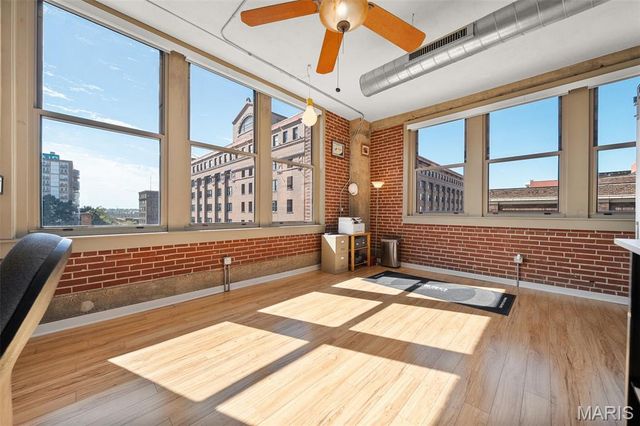 1627 Locust Street 402, St Louis, MO 63103