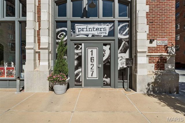 1627 Locust Street 402, St Louis, MO 63103