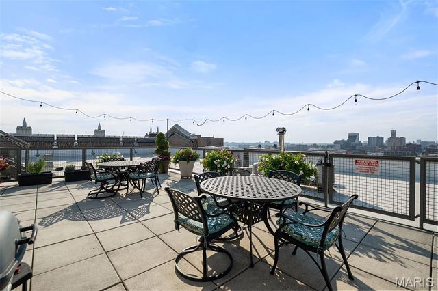 1627 Locust Street 402, St Louis, MO 63103