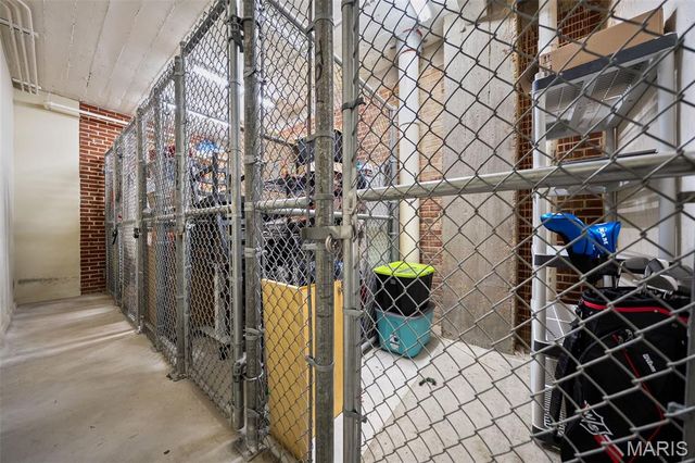 1627 Locust Street 402, St Louis, MO 63103