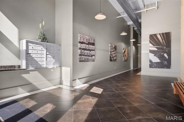 1627 Locust Street 402, St Louis, MO 63103