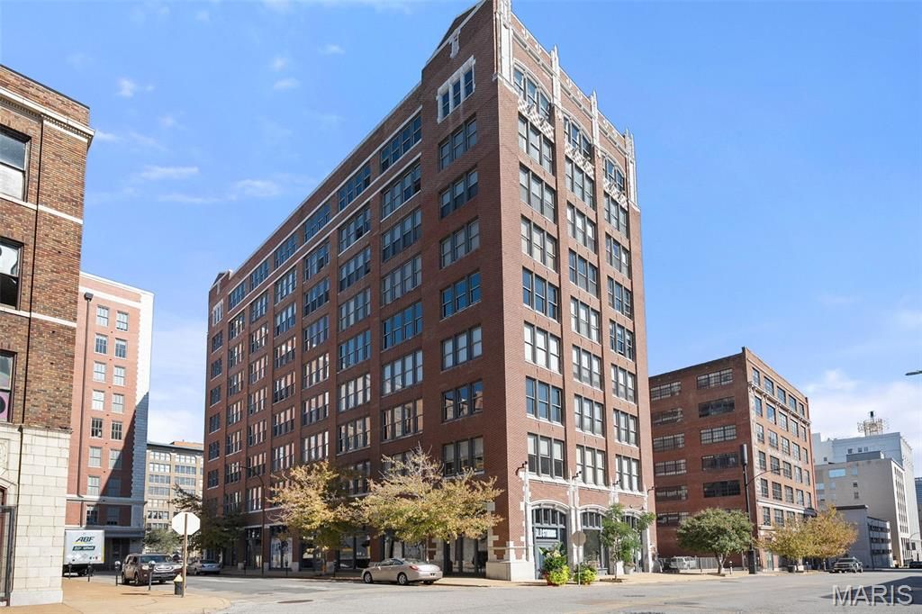 1627 Locust Street 402, St Louis, MO 63103