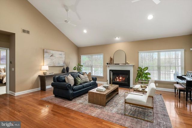 12 IRONWOOD RD, Skillman, NJ 08558