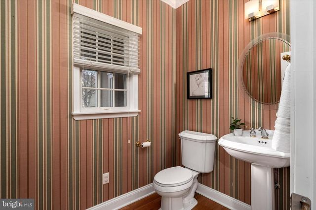 12 IRONWOOD RD, Skillman, NJ 08558