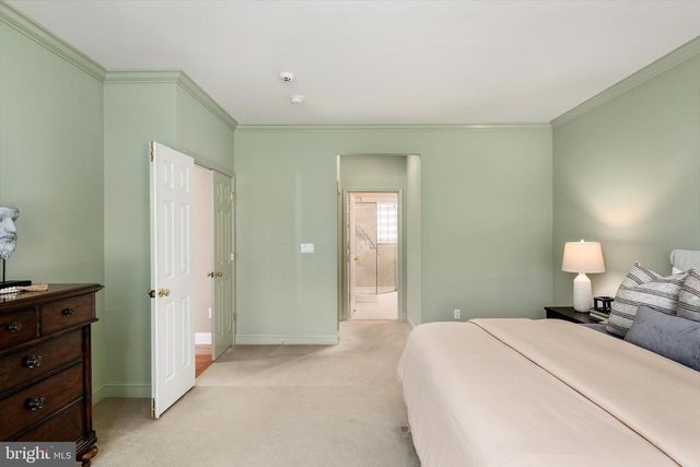 12 IRONWOOD RD, Skillman, NJ 08558