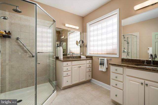 12 IRONWOOD RD, Skillman, NJ 08558