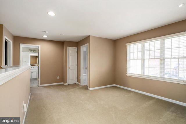 12 IRONWOOD RD, Skillman, NJ 08558