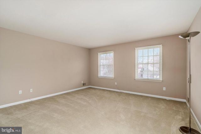 12 IRONWOOD RD, Skillman, NJ 08558