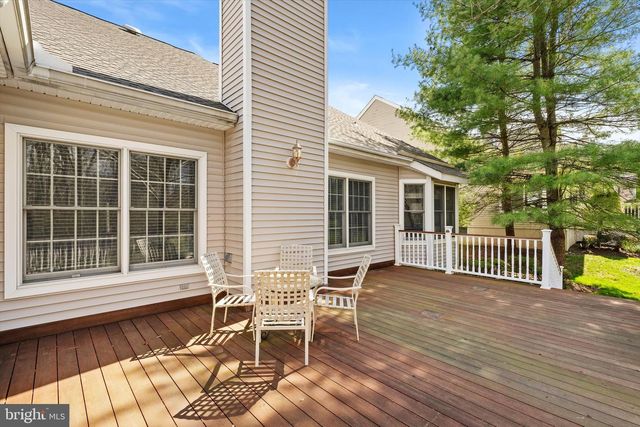 12 IRONWOOD RD, Skillman, NJ 08558