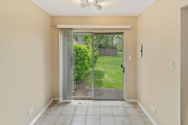 1106 Williamsburg Road, Country Club Hills, IL 60478