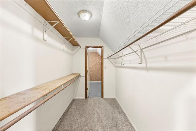 202 NW Ironbark Street, Lee's Summit, MO 64064