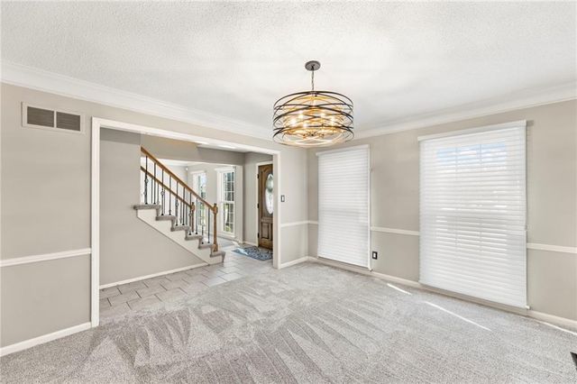 202 NW Ironbark Street, Lee's Summit, MO 64064