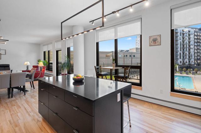 1240 S 2nd Street 306, Minneapolis, MN 55415