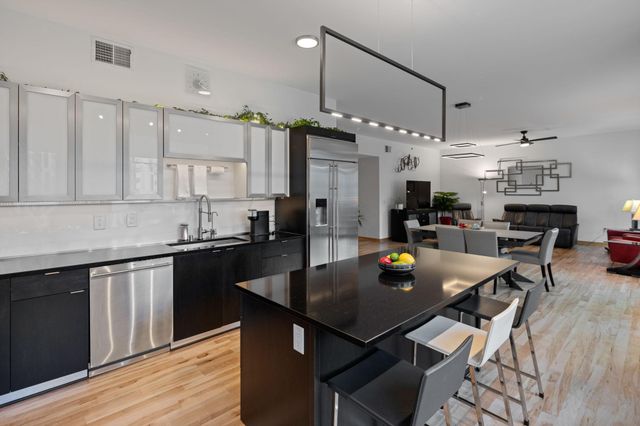 1240 S 2nd Street 306, Minneapolis, MN 55415