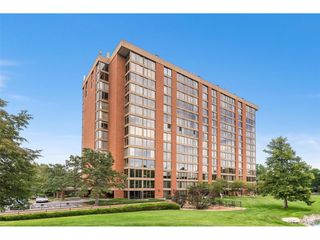 1900 E Girard Pl 505, Englewood, CO 80113