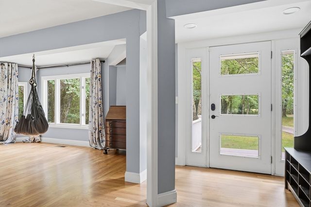247 Hampstead St, Methuen, MA 01844