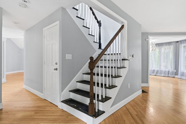 247 Hampstead St, Methuen, MA 01844