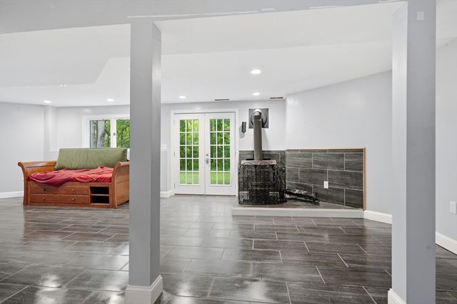 247 Hampstead St, Methuen, MA 01844