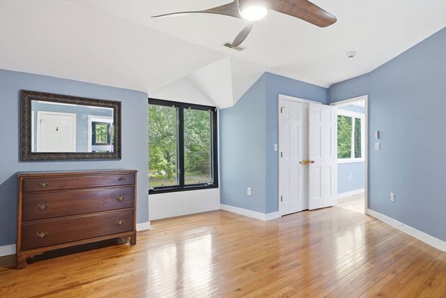 247 Hampstead St, Methuen, MA 01844