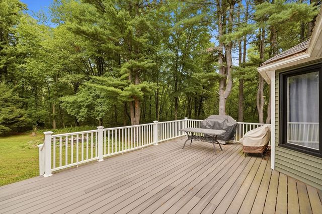 247 Hampstead St, Methuen, MA 01844