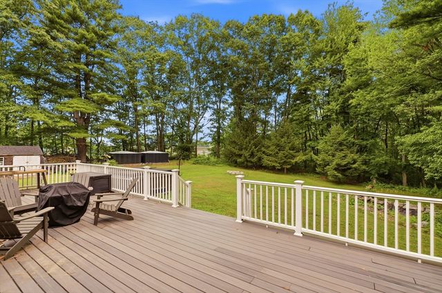 247 Hampstead St, Methuen, MA 01844