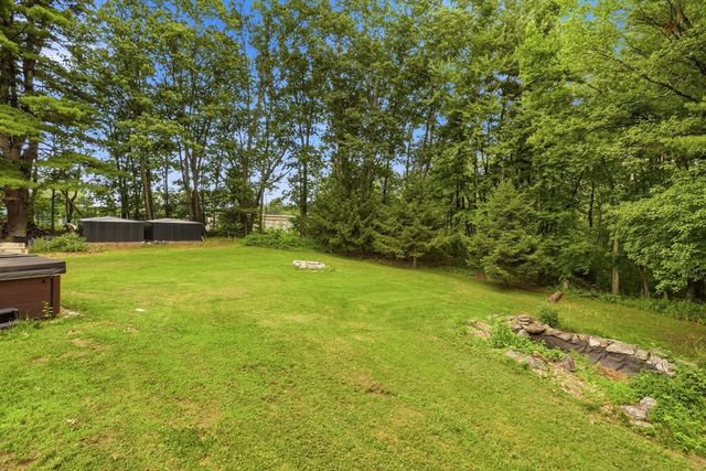 247 Hampstead St, Methuen, MA 01844