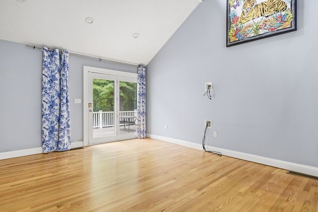 247 Hampstead St, Methuen, MA 01844