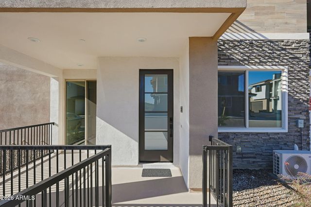 2121 W SONORAN DESERT Drive 80, Phoenix, AZ 85085