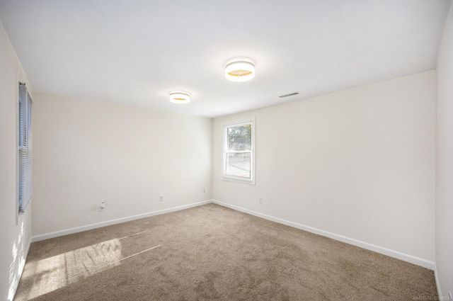 2368 Allard Avenue, Grosse Pointe Woods, MI 48236