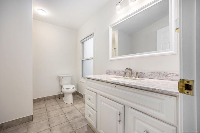 2368 Allard Avenue, Grosse Pointe Woods, MI 48236