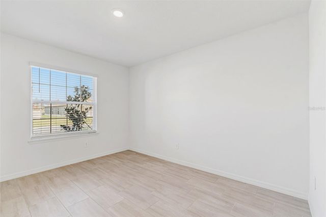 1712 TROPICAL OASIS AVENUE, Plant City, FL 33565