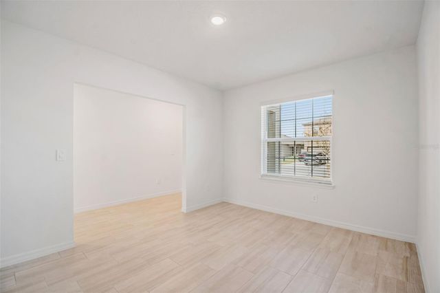 1712 TROPICAL OASIS AVENUE, Plant City, FL 33565