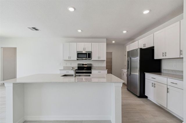 1712 TROPICAL OASIS AVENUE, Plant City, FL 33565