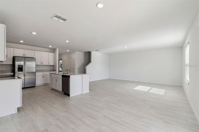 1712 TROPICAL OASIS AVENUE, Plant City, FL 33565