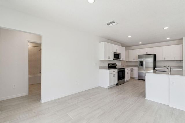 1712 TROPICAL OASIS AVENUE, Plant City, FL 33565