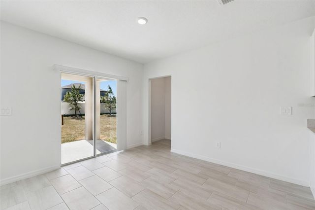 1712 TROPICAL OASIS AVENUE, Plant City, FL 33565