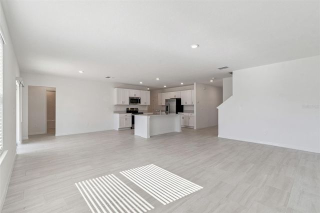 1712 TROPICAL OASIS AVENUE, Plant City, FL 33565