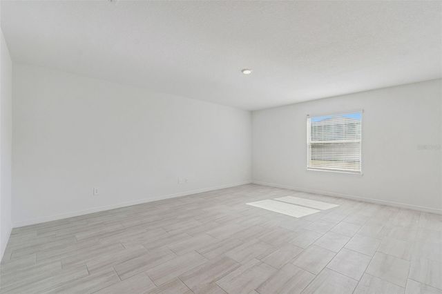 1712 TROPICAL OASIS AVENUE, Plant City, FL 33565