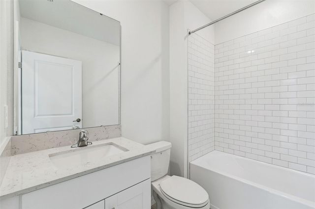 1712 TROPICAL OASIS AVENUE, Plant City, FL 33565