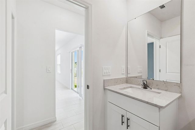 1712 TROPICAL OASIS AVENUE, Plant City, FL 33565