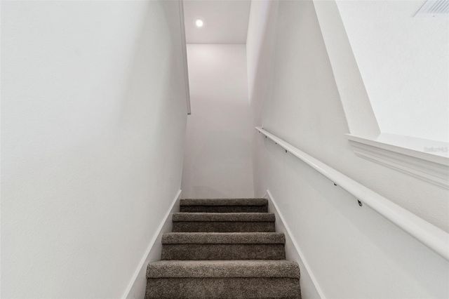 1712 TROPICAL OASIS AVENUE, Plant City, FL 33565