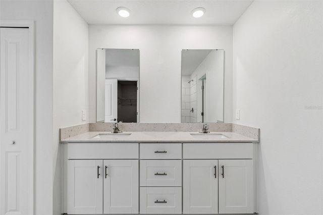 1712 TROPICAL OASIS AVENUE, Plant City, FL 33565