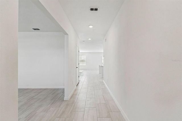 1712 TROPICAL OASIS AVENUE, Plant City, FL 33565