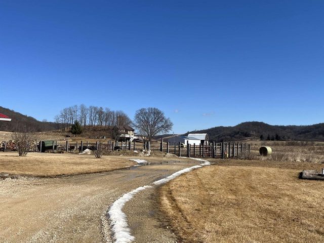 51519 County Road E, Steuben, WI 54657