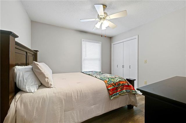 7330 Long Avenue, Shawnee, KS 66216