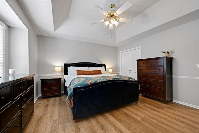 7330 Long Avenue, Shawnee, KS 66216