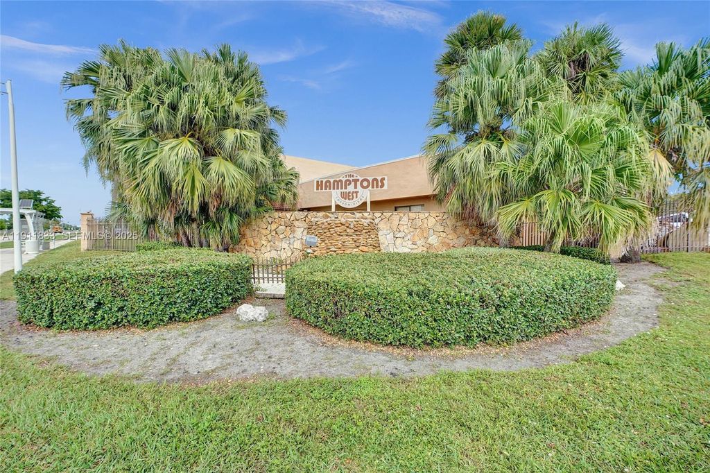 8010 Hampton Boulevard 211, North Lauderdale, FL 33068